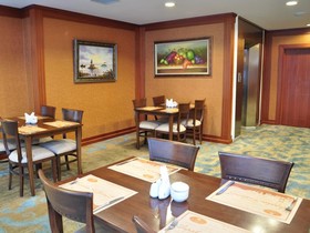 Nova Plaza Crystal Hotel