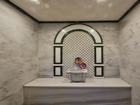 Nova Plaza Crystal Hotel