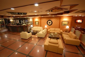 Nova Plaza Crystal Hotel