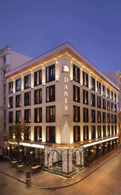 Danis Hotel