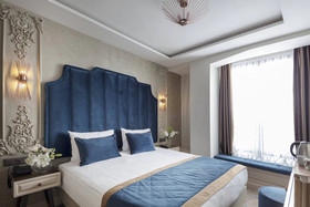 Danis Hotel