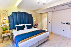 Danis Hotel