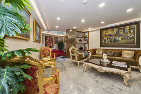 Darkmen Boutique Hotel