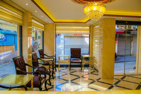 Deluxe Newport Hotel