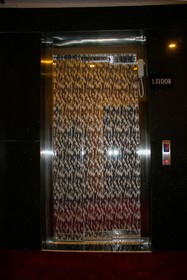 Deluxe Newport Hotel