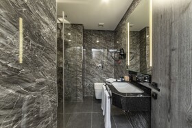 Demiray Hotel
