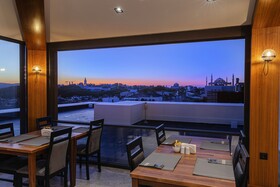 Demiray Hotel