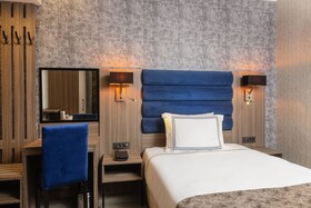 Demiray Hotel