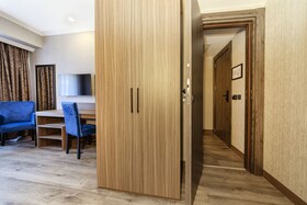 Demiray Hotel