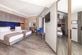 Demiray Hotel