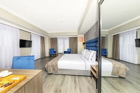 Demiray Hotel