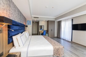 Demiray Hotel