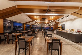 Demiray Hotel