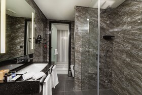 Demiray Hotel