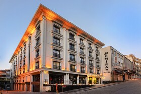 Demiray Hotel