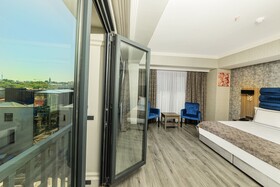 Demiray Hotel