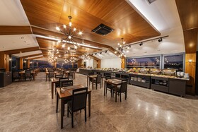 Demiray Hotel