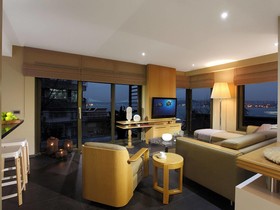 Deris Bosphorus Lodge