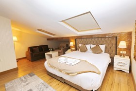 Diamond Royal Hotel