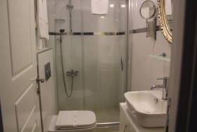 Diamond Royal Hotel