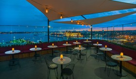 DoubleTree by Hilton Hotel Istanbul - Moda