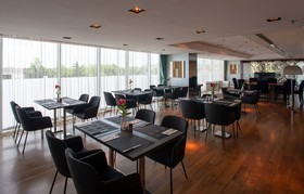 DoubleTree by Hilton Hotel Istanbul - Moda