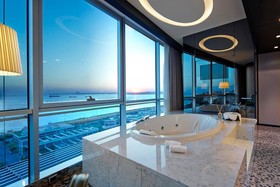 DoubleTree by Hilton Hotel Istanbul - Moda