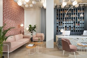 Ecole St. Pierre Hotel
