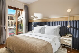 Ecole St. Pierre Hotel