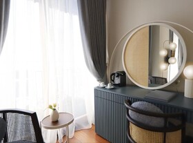Ecole St. Pierre Hotel