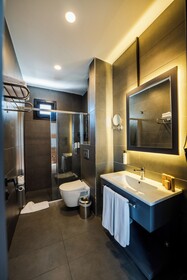 Educity Suit & Hotels