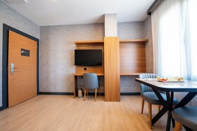 Educity Suit & Hotels