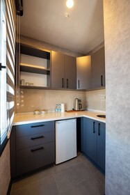 Educity Suit & Hotels