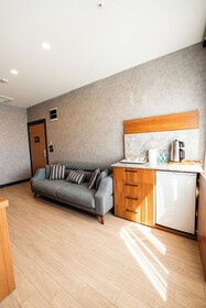 Educity Suit & Hotels