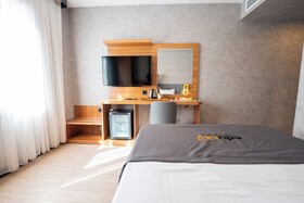 Educity Suit & Hotels