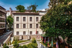 Element Garden Hotel