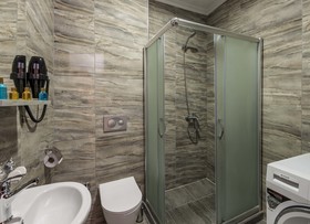 Element Garden Hotel