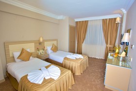 Emin Hotel