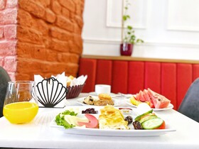 St. Moscow Taksim By Emmy