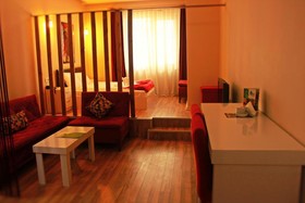 Expoist Hotel
