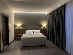 Ezkar Hotel