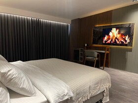 Ezkar Hotel