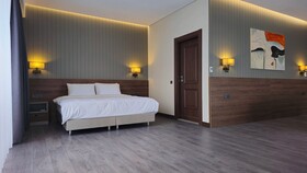 Ezkar Hotel