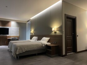 Ezkar Hotel
