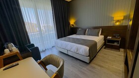 Ezkar Hotel