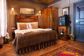 Faik Pasha Hotel