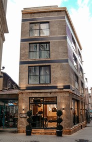 Fama Karakoy