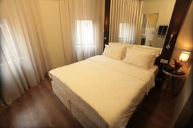 Ferman Pera Hotel