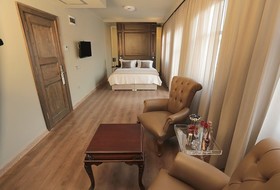 Ferman Pera Hotel