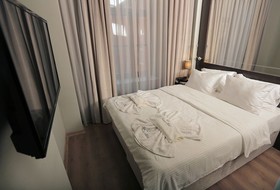 Ferman Pera Hotel